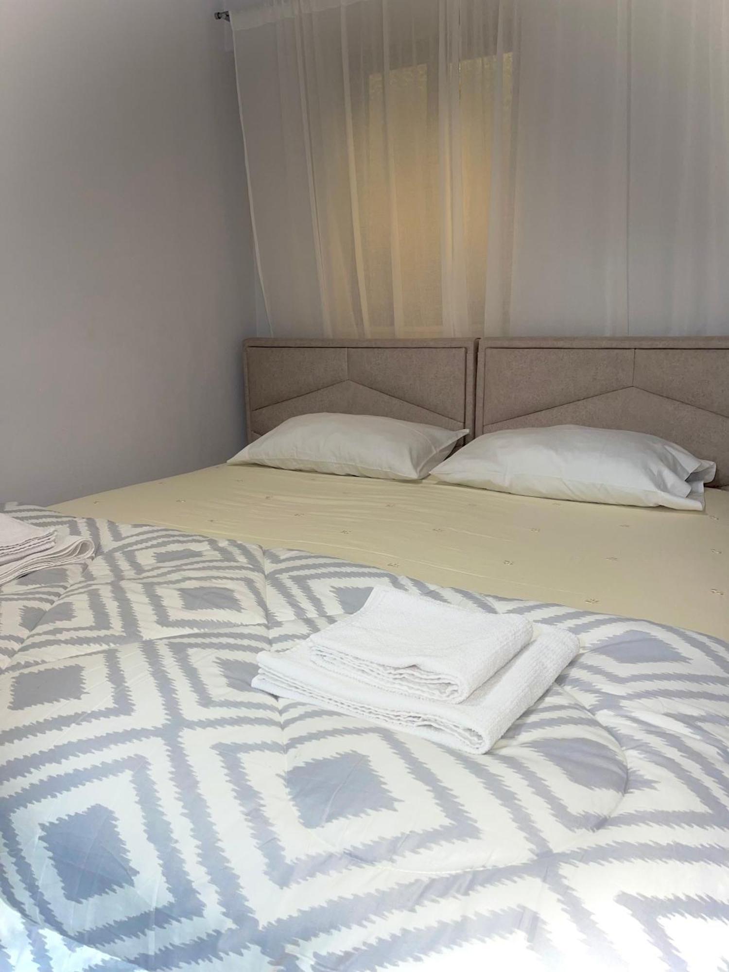 Citynest Apartments, 3-Minute Walk From The Skanderbeg Square Tiranë Eksteriør bilde